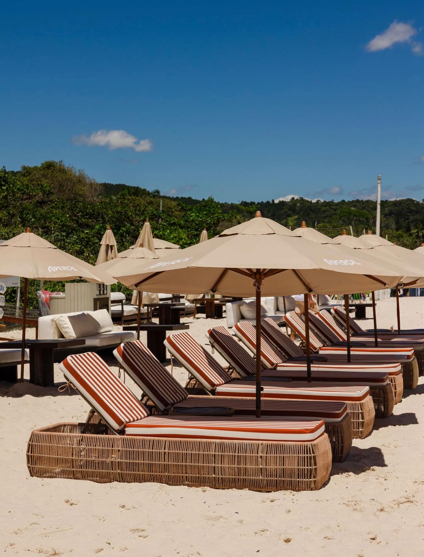 300 Cosmo Beach Club